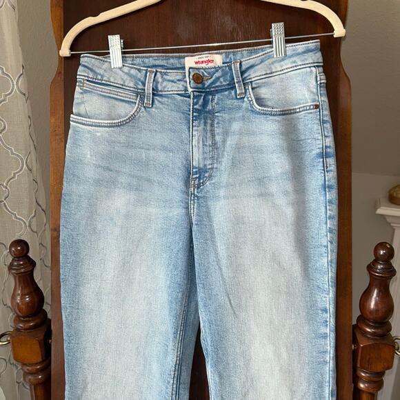 Wrangler high rise fierce Flare Jean Womens 6 x 32 Stretch concert western light - Picture 3 of 10